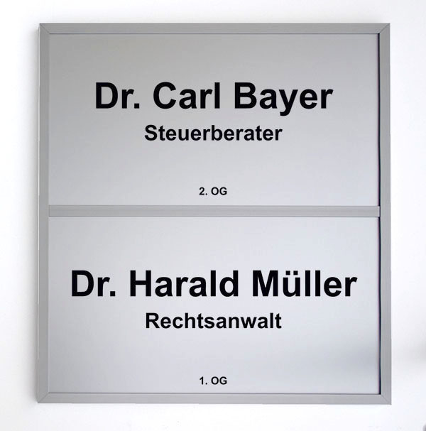 Praxisschild mit Metallrahmen, silbereloxiert